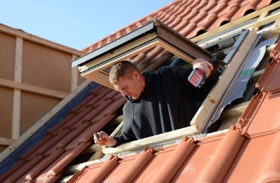 Pose de fenêtres de toit Velux à Roquebrune